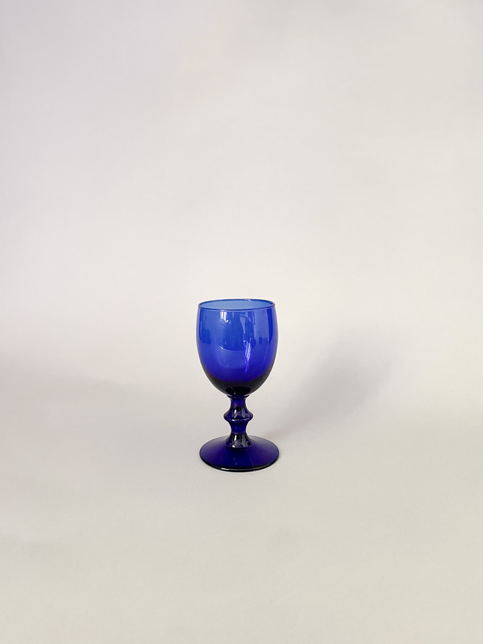 Kobaltowy kieliszek no.2