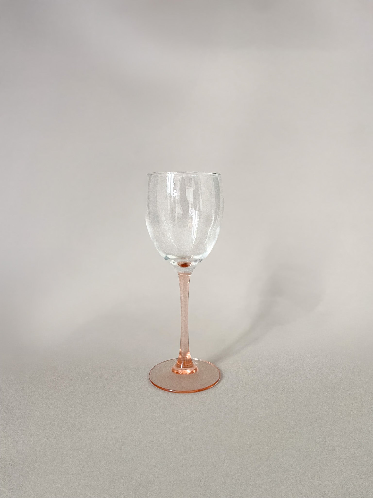 Kieliszek z barwioną nóżką no.9