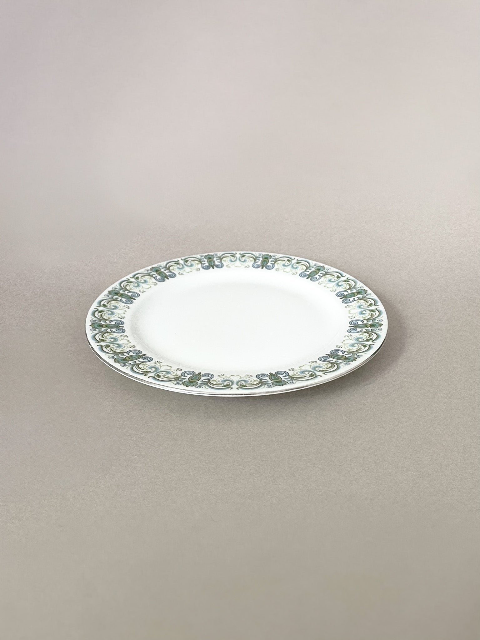 Talerz przystawkowy z malowanym rantem no.9