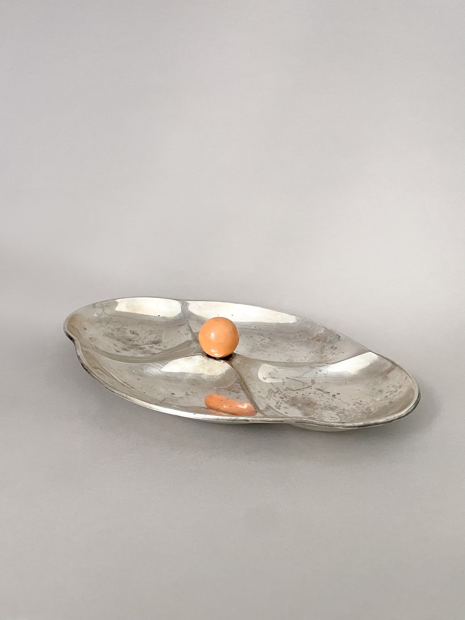 Posrebrzana patera no.1