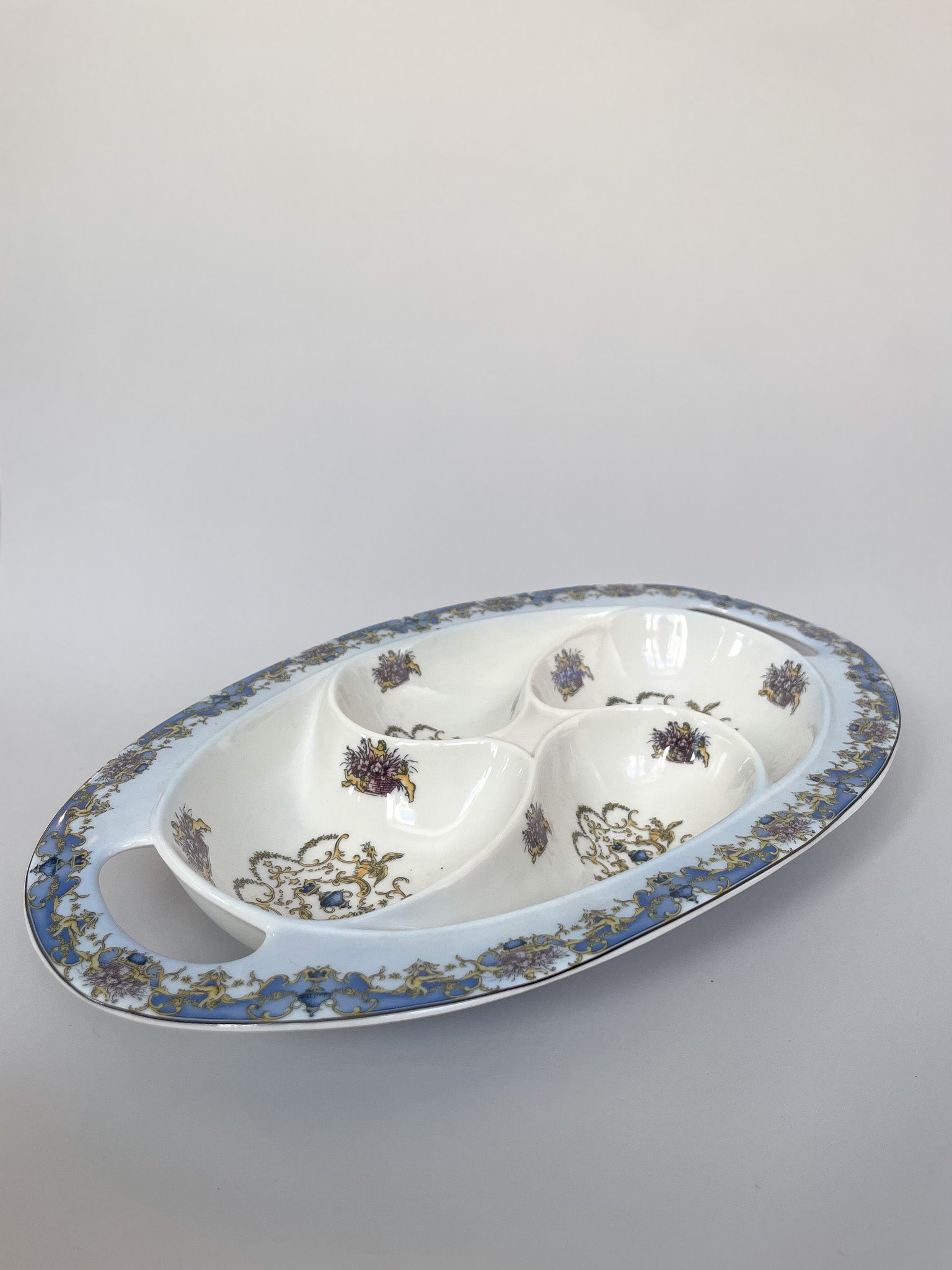 Półmisek dzielony ze zdobieniami no.25