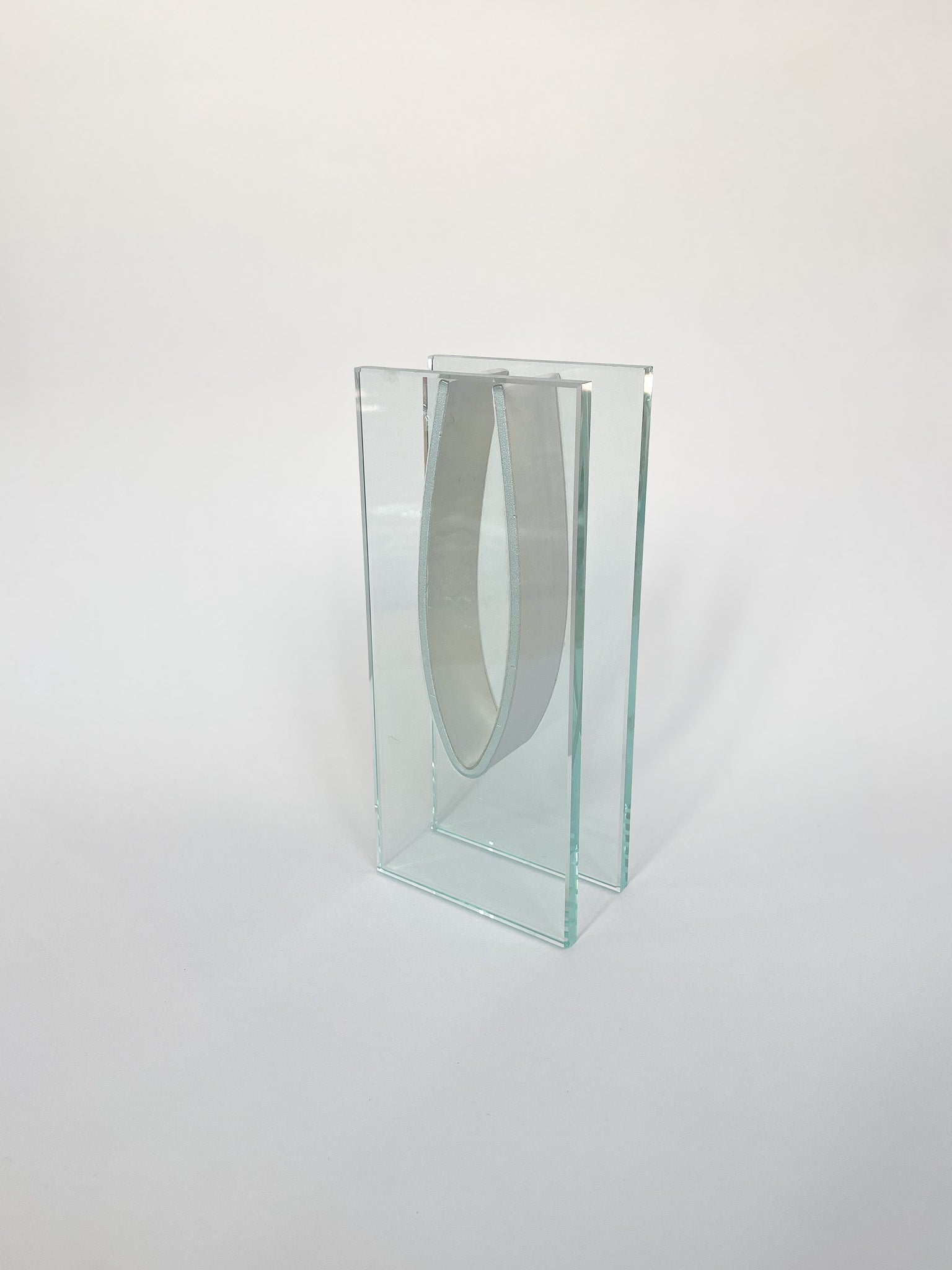 Nowoczesny szklany wazon no.9